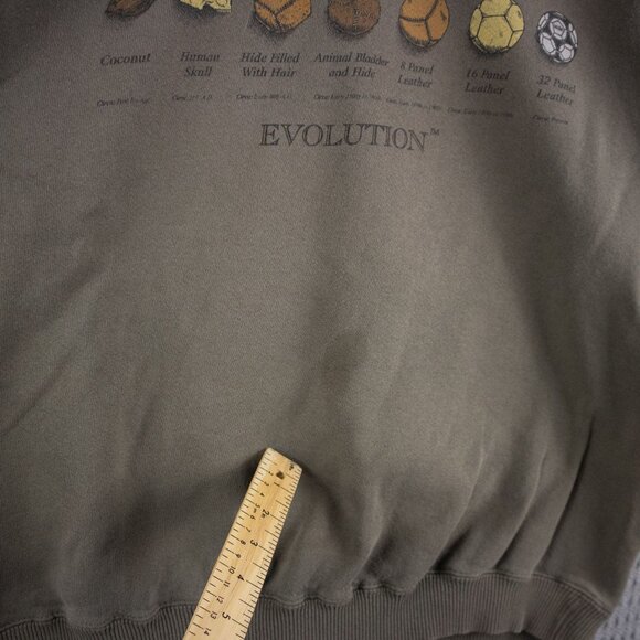 Gildan Heavyweight 2000's Soccer ball Evolution Sweater - Picture 3 of 8